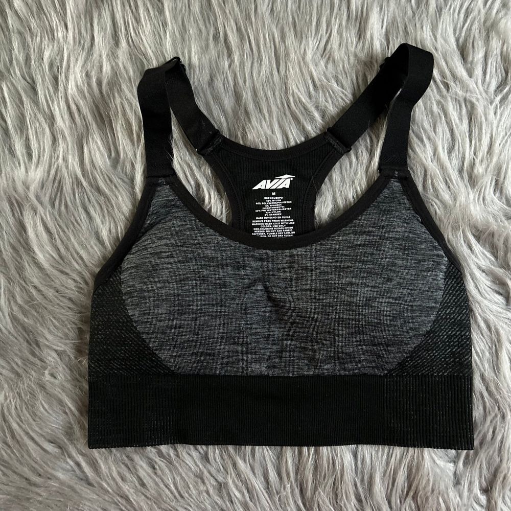 Avia Sports Bra Womens Size Medium Grey Black Wireless Keyhole Racerback Cami